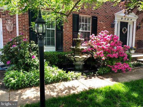 9504 Grays Mill Ct, Manassas, VA 20110 photo 2