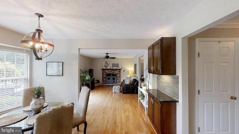 9504 Grays Mill Ct, Manassas, VA 20110 photo 18