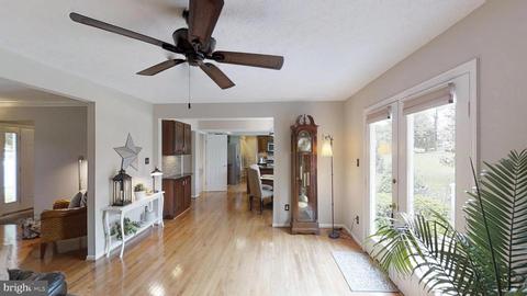 9504 Grays Mill Ct, Manassas, VA 20110 photo 10