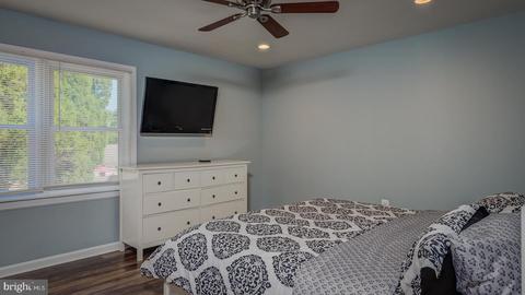 8960 Rolling Rd, Manassas, VA 20110 photo 20
