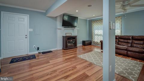 8960 Rolling Rd, Manassas, VA 20110 photo 33
