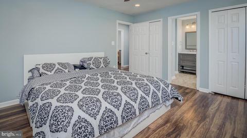 8960 Rolling Rd, Manassas, VA 20110 photo 23