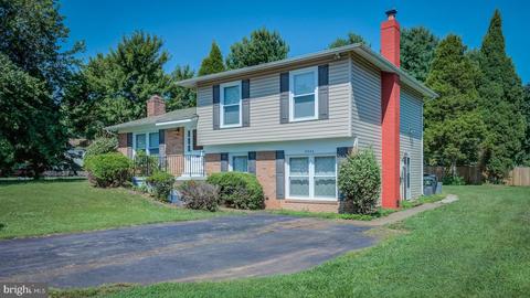 8960 Rolling Rd, Manassas, VA 20110 photo 4
