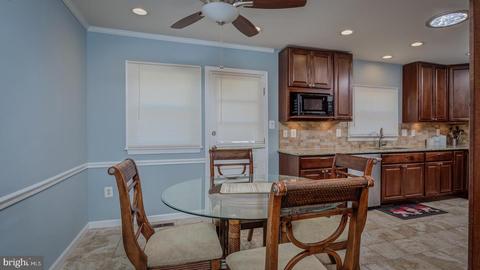 8960 Rolling Rd, Manassas, VA 20110 photo 12