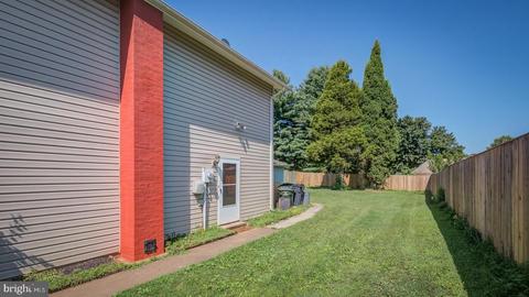 8960 Rolling Rd, Manassas, VA 20110 photo 5