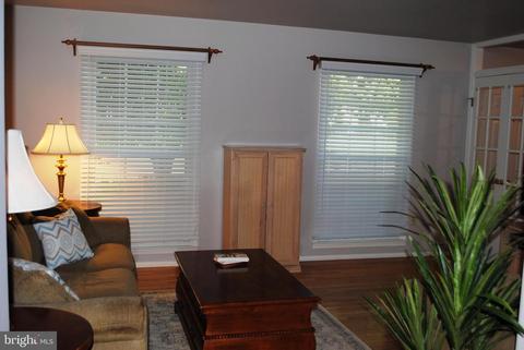 9048 Park Ave, Manassas, VA 20110 photo 4
