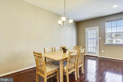 8810 Bentfield Dr, Manassas, VA 20110 photo 14