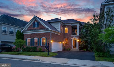 8385 Gaither St, Manassas, VA 20110 photo 1