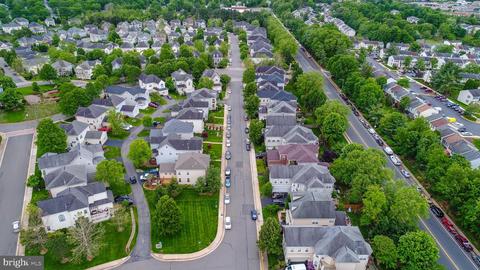 8385 Gaither St, Manassas, VA 20110 photo 6