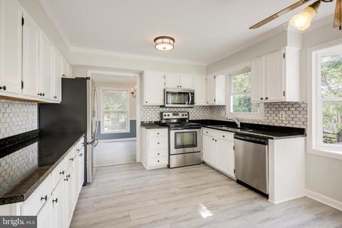 10123 Trinity Ln, Manassas, VA 20110 photo 18