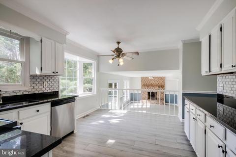 10123 Trinity Ln, Manassas, VA 20110 photo 16