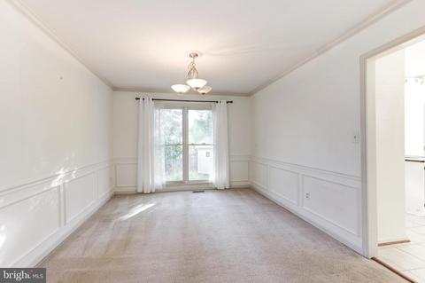 10101 Greenleaf Dr, Manassas, VA 20110 photo 8