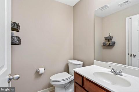9979 Leander Ln, Manassas, VA 20110 photo 6