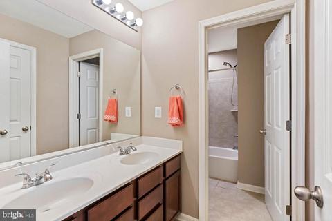 9979 Leander Ln, Manassas, VA 20110 photo 32