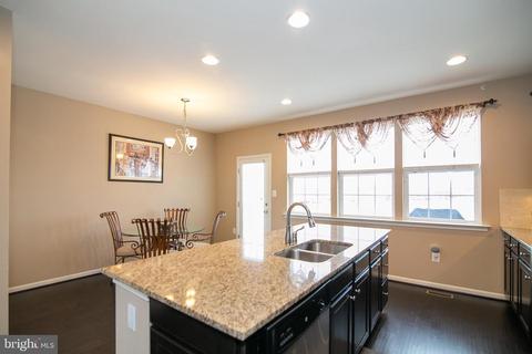 9975 Leander Ln, Manassas, VA 20110 photo 10