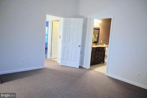 9329 Garst Dr, Manassas, VA 20110 photo 10