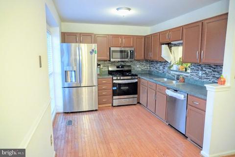 9329 Garst Dr, Manassas, VA 20110 photo 3