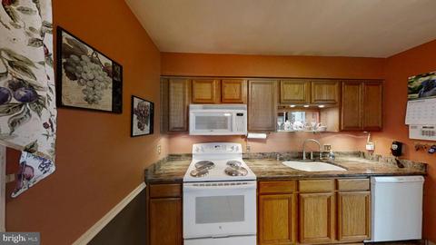 9956 Bramble Ct, Manassas, VA 20110 photo 5