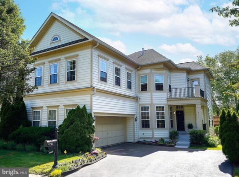 8375 Gaither St, Manassas, VA 20110 photo 1