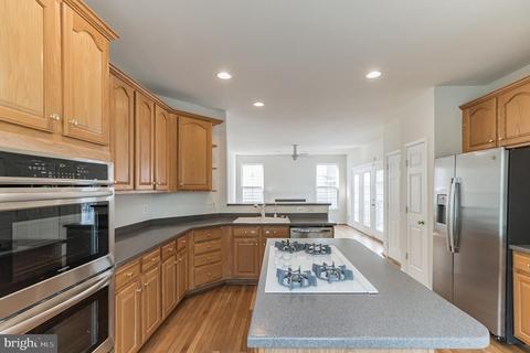 8218 Warfield St, Manassas, VA 20110 photo 9