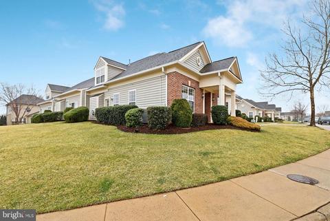 8326 Gaither St, Manassas, VA 20110 photo 2