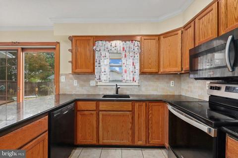 8961 Rolling Rd, Manassas, VA 20110 photo 7