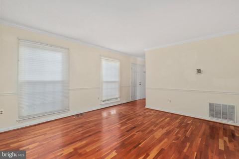 8961 Rolling Rd, Manassas, VA 20110 photo 4