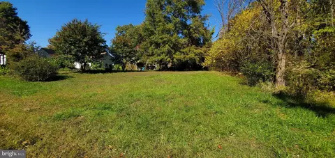 9522 School St, Manassas, VA 20110
