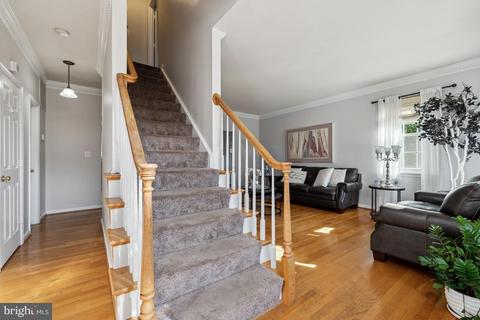 9847 S Clark Pl, Manassas, VA 20110 photo 3