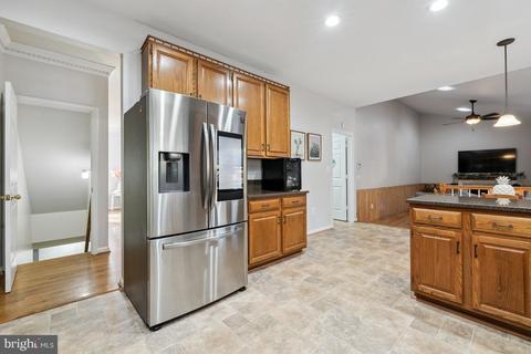 9847 S Clark Pl, Manassas, VA 20110 photo 14