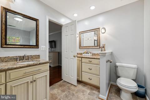 9847 S Clark Pl, Manassas, VA 20110 photo 23