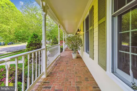 9605 Gladstone St, Manassas, VA 20110 photo 5