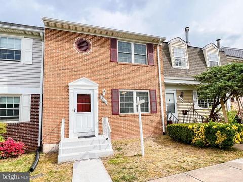 8583 Willowbrook Ct, Manassas, VA 20110