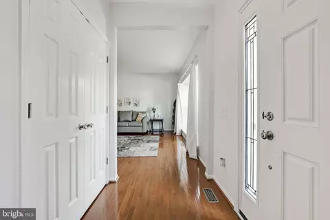8548 Yoder St, Manassas, VA 20110 photo 4