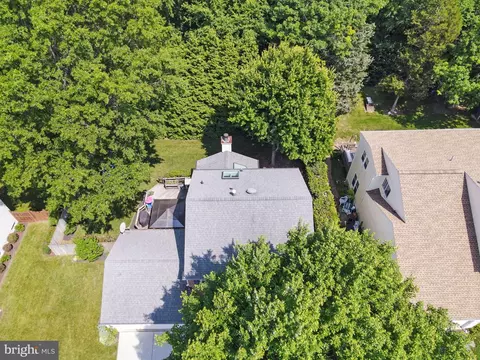 8548 Yoder St, Manassas, VA 20110 photo 3