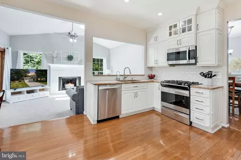 8548 Yoder St, Manassas, VA 20110 photo 12