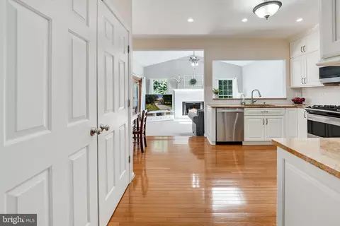 8548 Yoder St, Manassas, VA 20110 photo 11