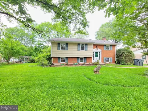 8825 Cather Ave, Manassas, VA 20110