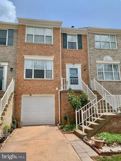 8644 Sanderling Dr, Manassas, VA 20110