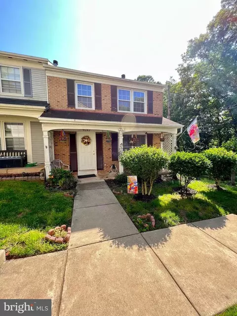 9042 Old Hickory Ct, Manassas, VA 20110 photo 2
