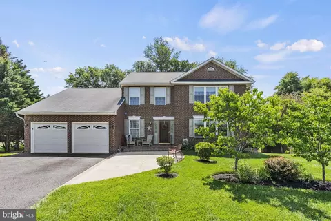 9849 S Clark Pl, Manassas, VA 20110