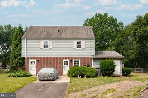 8614 Artillery Rd, Manassas, VA 20110