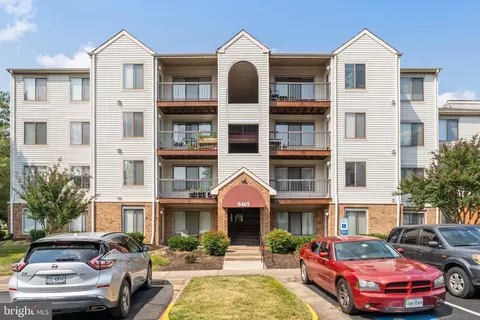 8465 Crozier Ct #401, Manassas, VA 20110