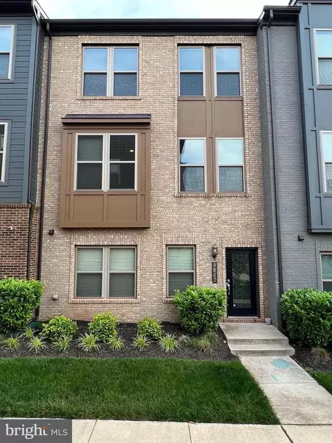 9867 Gillum Way, Manassas, VA 20110