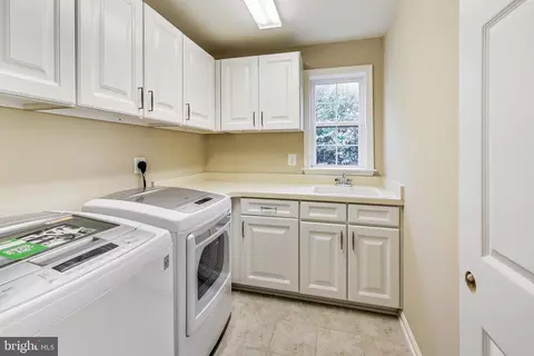 8705 Libeau Dr, Manassas, VA 20110 photo 39