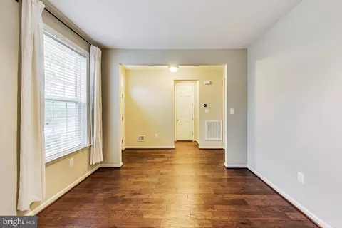 8705 Libeau Dr, Manassas, VA 20110 photo 11