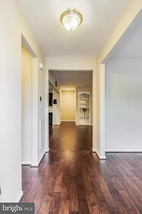 8705 Libeau Dr, Manassas, VA 20110 photo 4