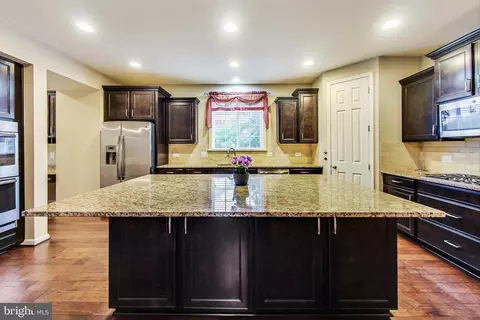 8705 Libeau Dr, Manassas, VA 20110 photo 13
