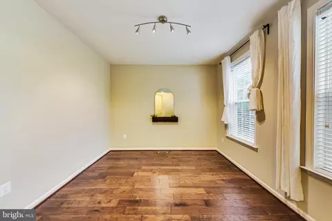 8705 Libeau Dr, Manassas, VA 20110 photo 9