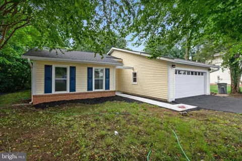 8960 Winterwood Ct, Manassas, VA 20110